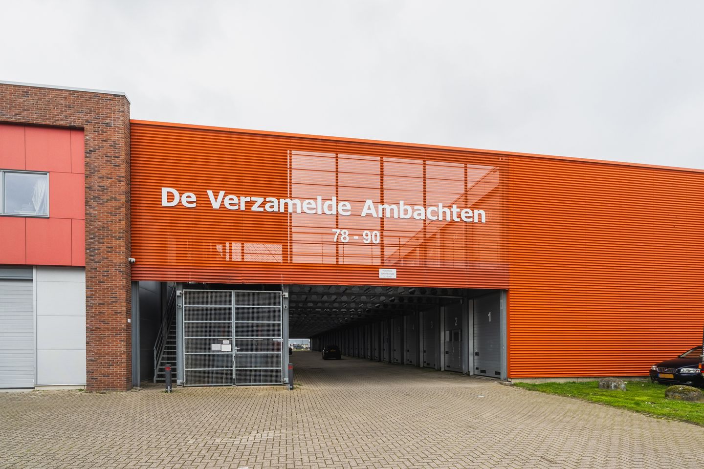 Bekijk foto 2 van Naaldwijkseweg 83