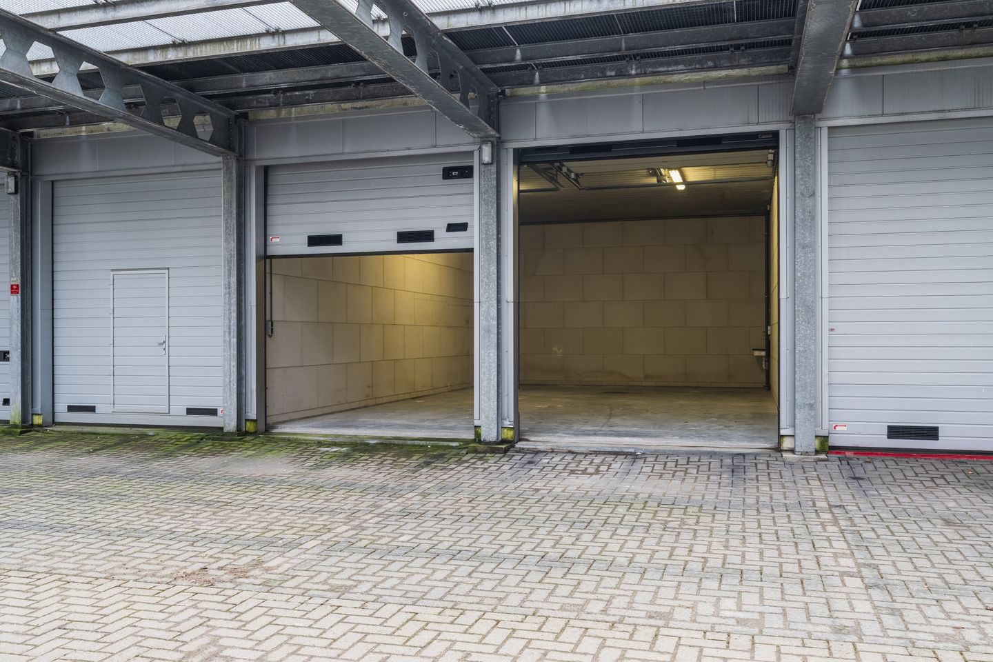 Bekijk foto 5 van Naaldwijkseweg 83