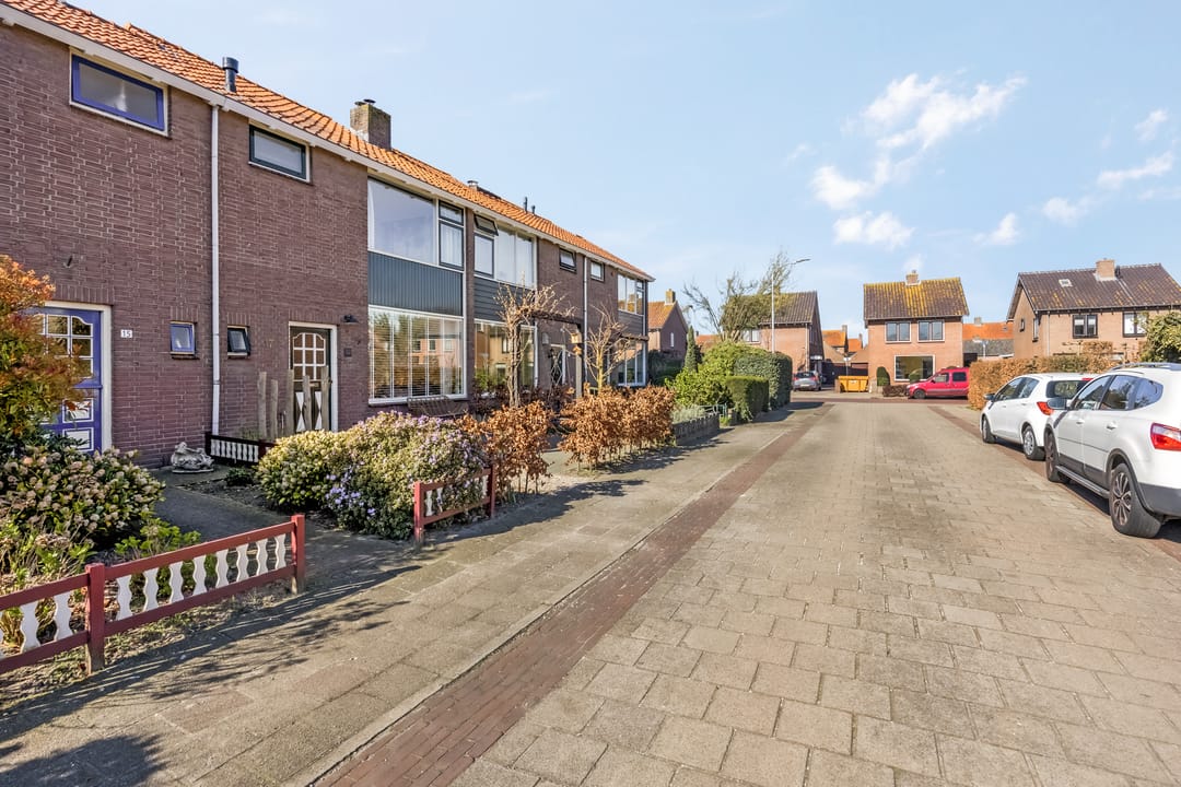 Foto 8 van Brederostraat 17