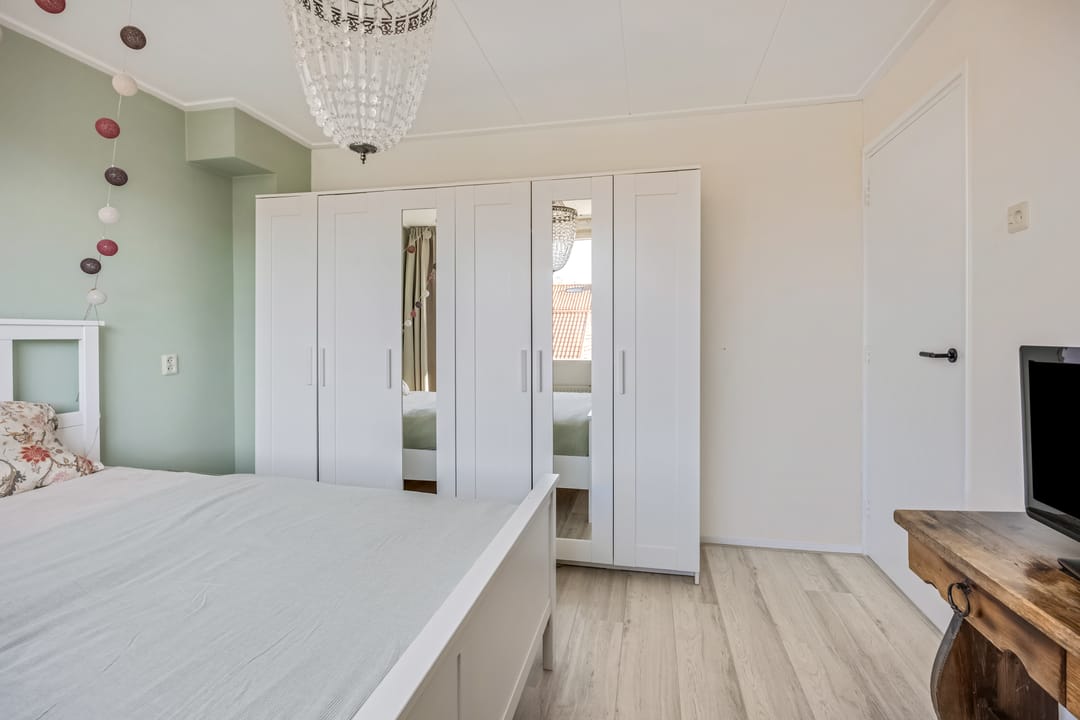 Foto 38 van Brederostraat 17