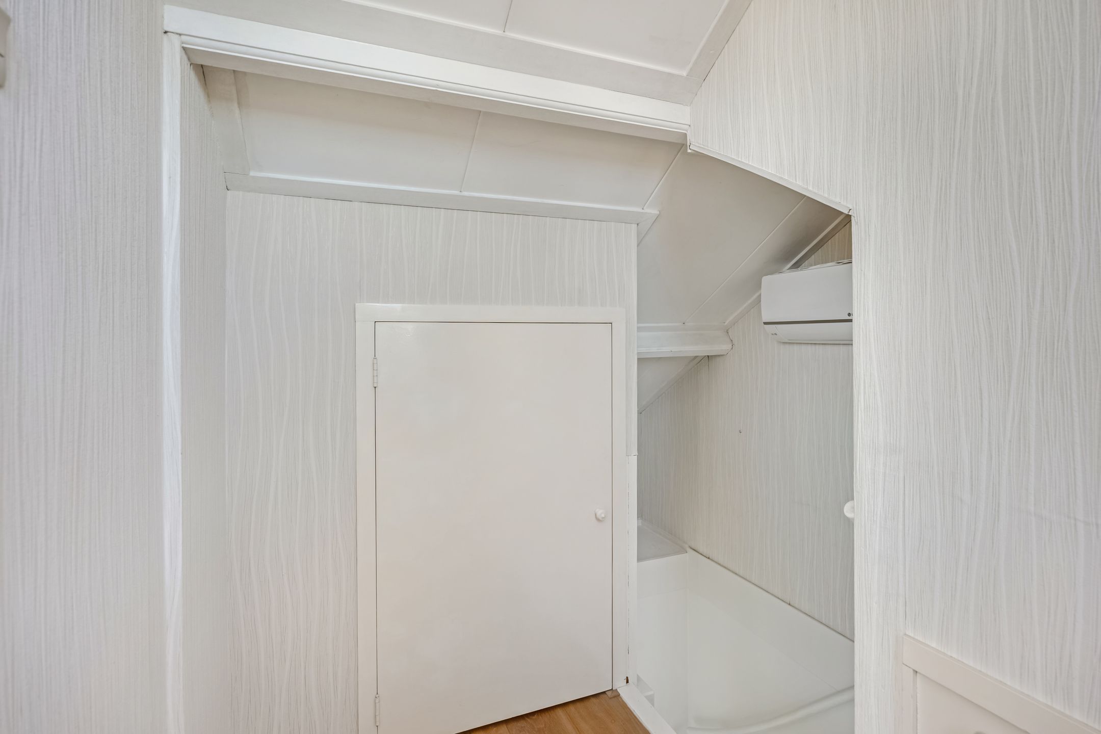 Foto 48 van Brederostraat 17