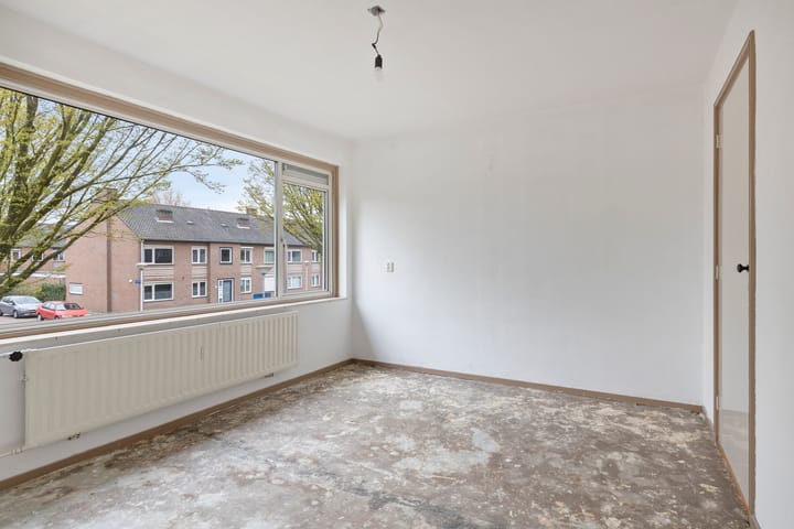 Photo 4 of Poggenbeekstraat 25