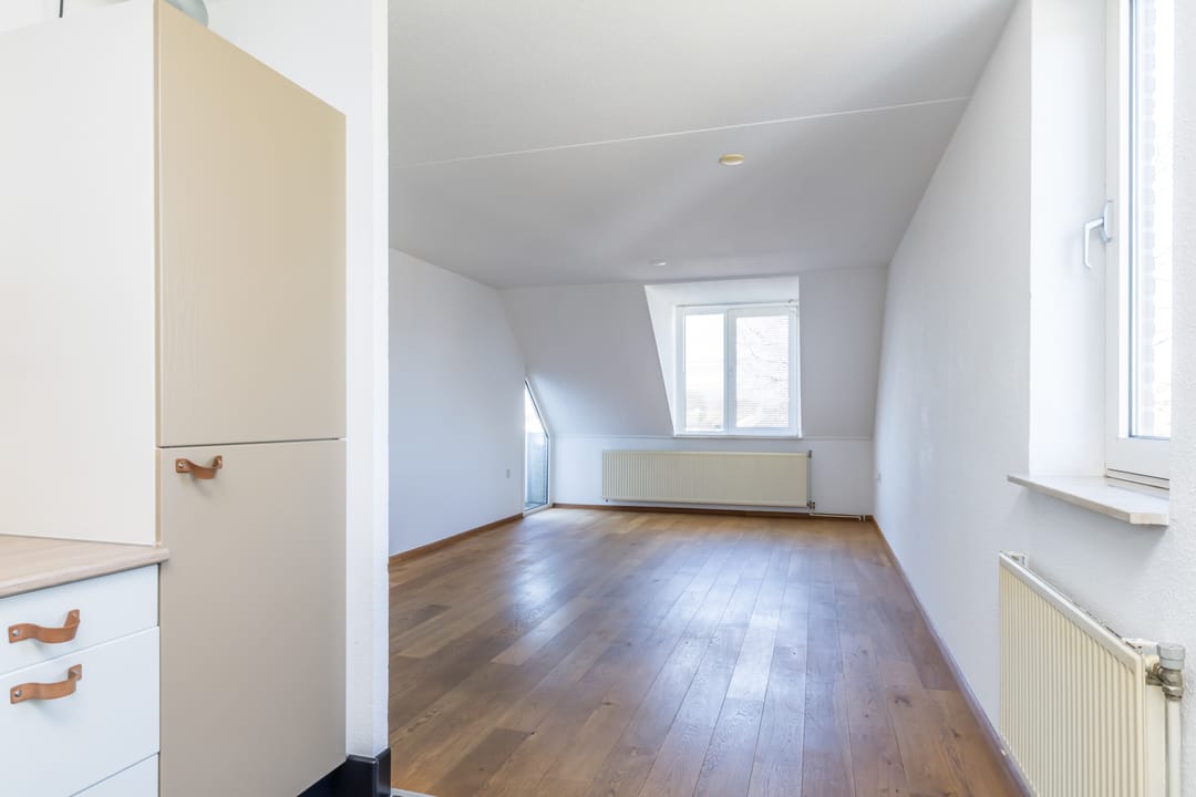 Photo 8 of Torenstraat 11