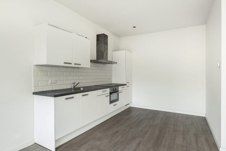 Photo 4 of Nieuwe Binnenweg 361-B01