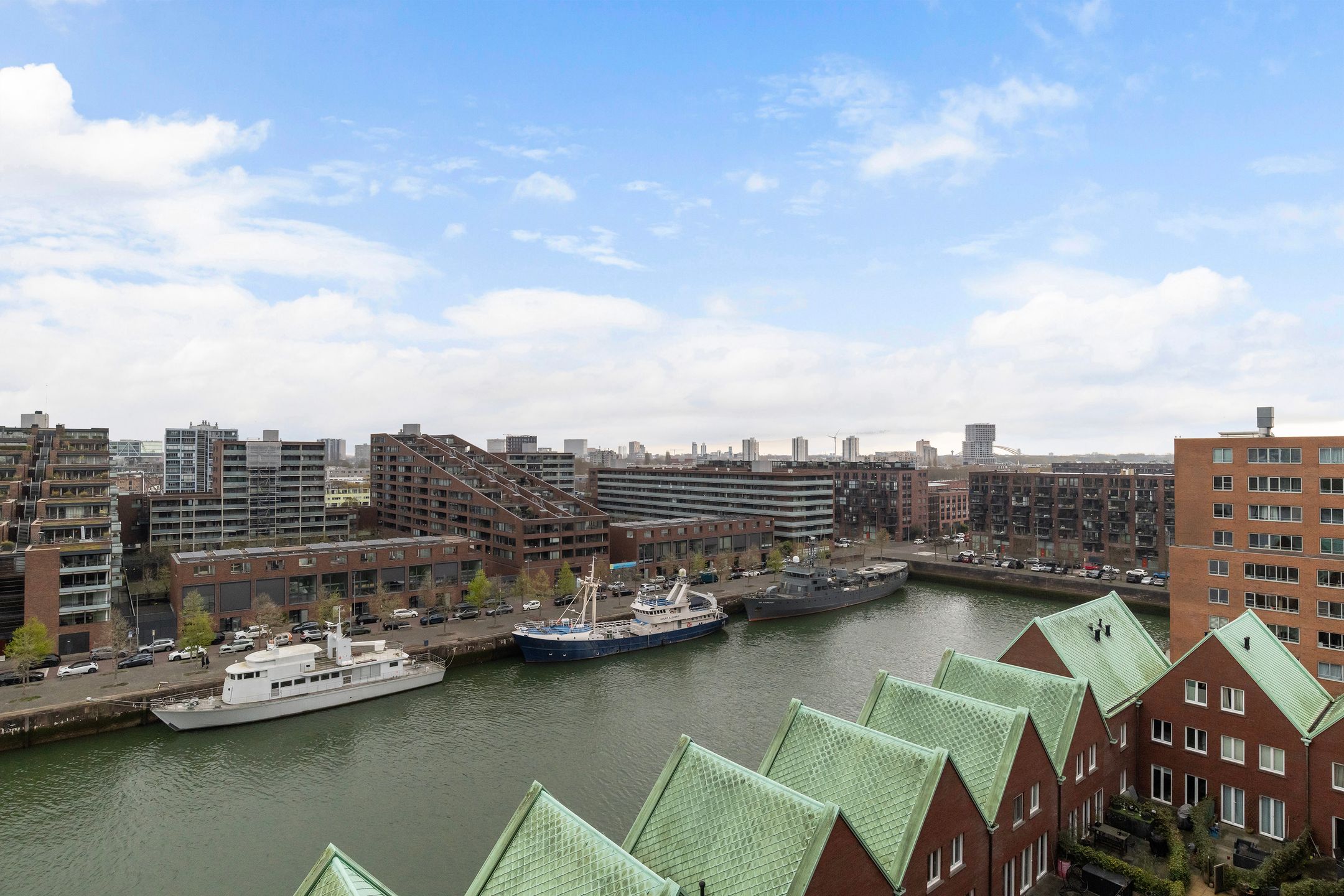 Photo 18 of Laan op Zuid 250