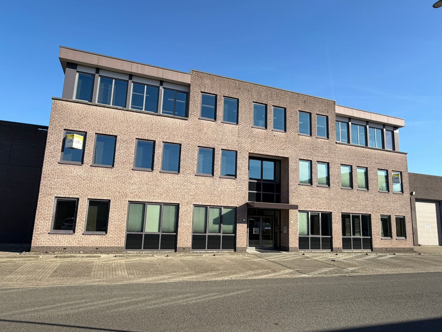 Bekijk foto 2 van Veemweg 27