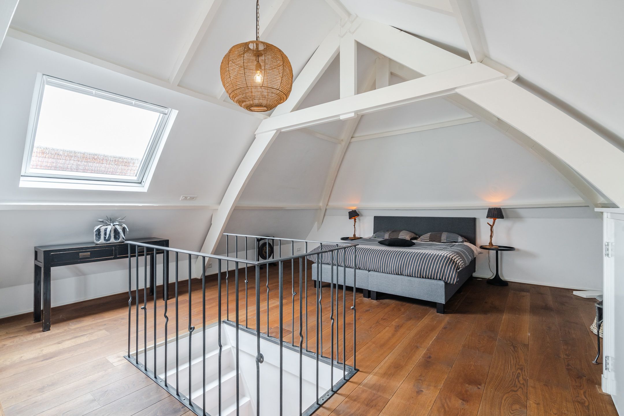 Photo 6 of van Lenneplaan 33