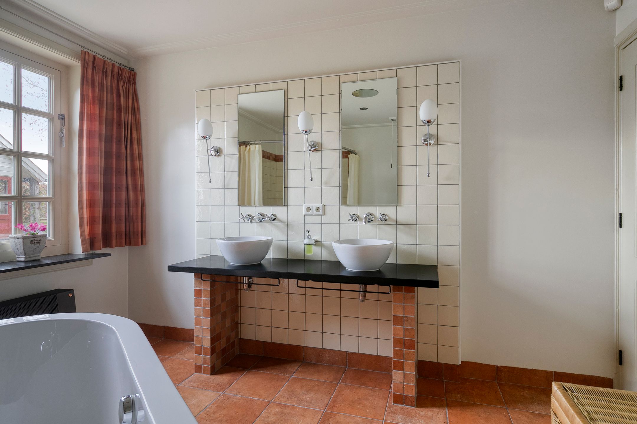 Foto 36 van Notel 60