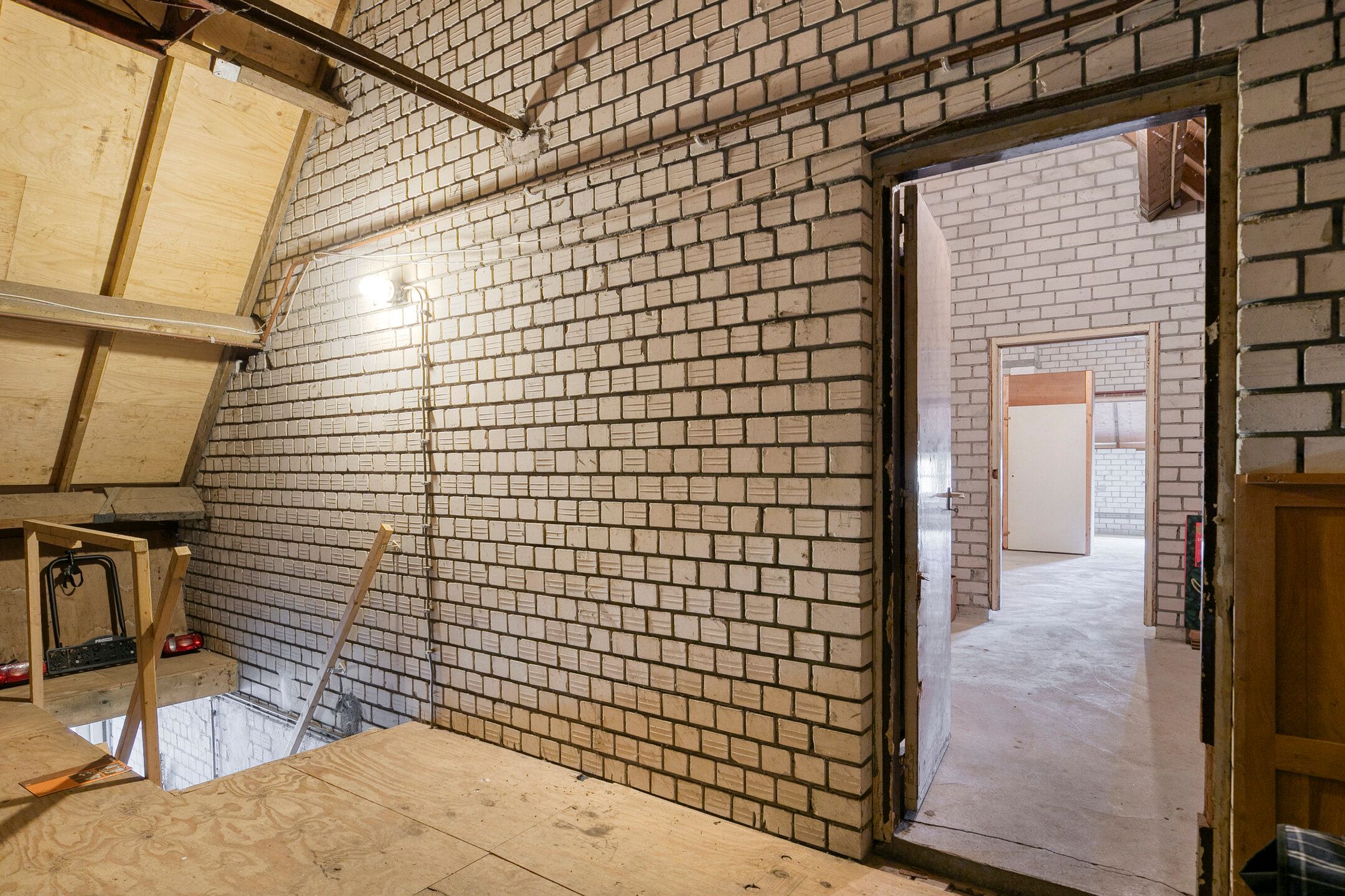 Foto 48 van Notel 60