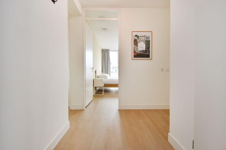 Photo 3 of Kruisplein 422