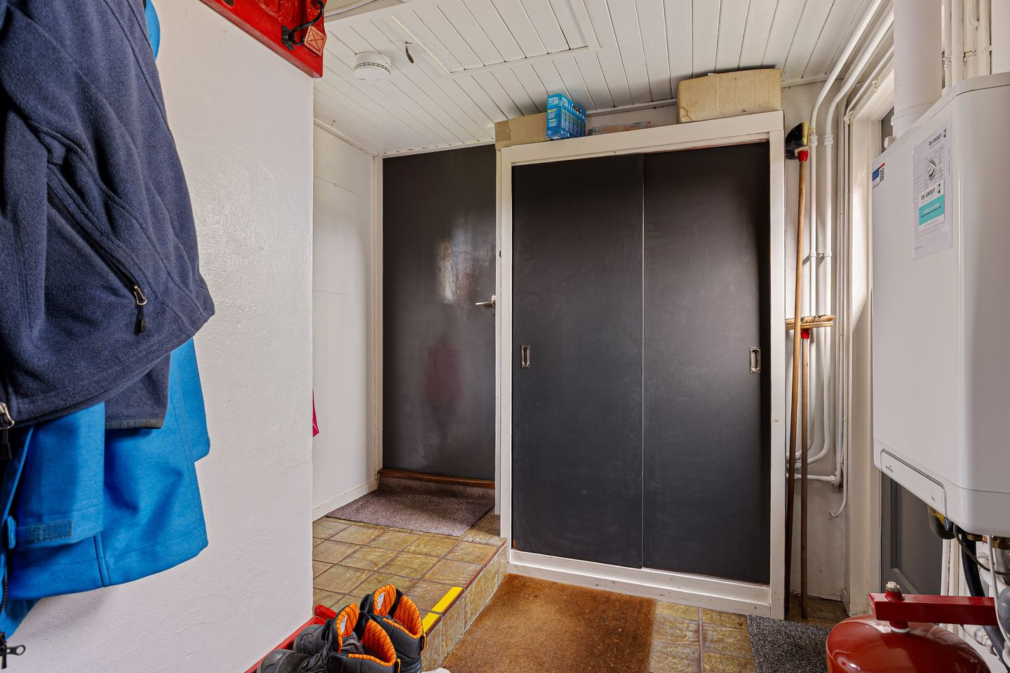 Photo 20 of Leemweg 8