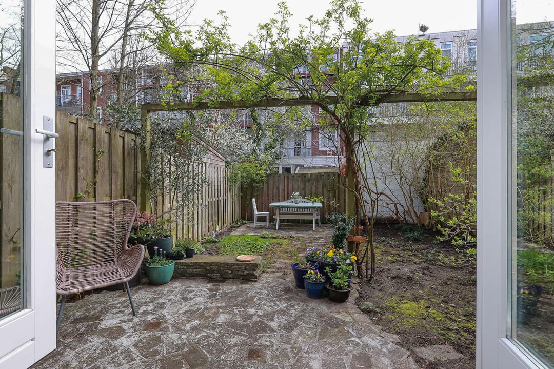 Photo 2 of John Franklinstraat 34-H