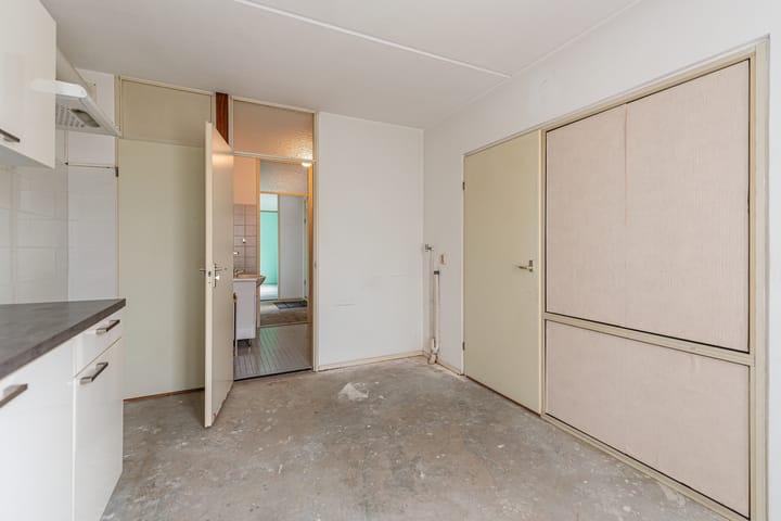 Photo 5 of Schoener 12 10