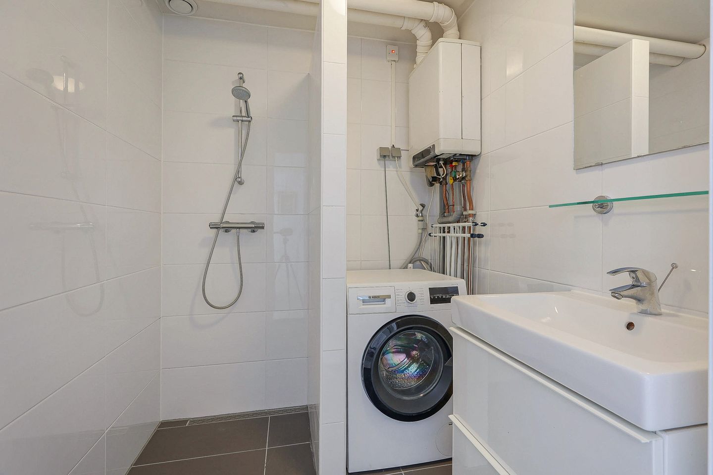 Photo 19 of John Franklinstraat 34-H