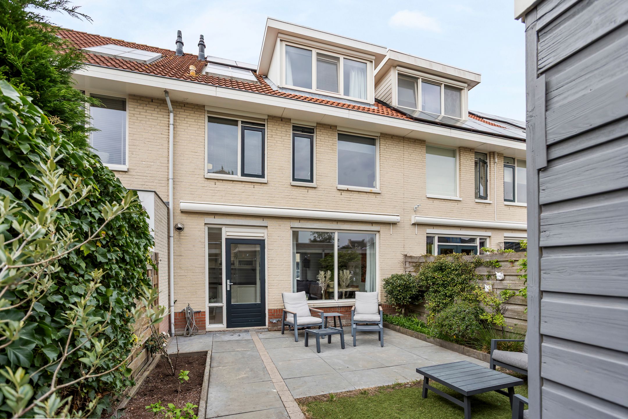 Foto 30 van Burg Van Heugtenlaan 141