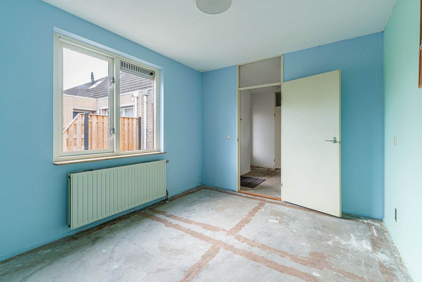 Photo 10 of Schoener 12 10