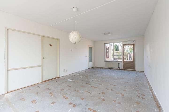 Photo 4 of Schoener 12 10