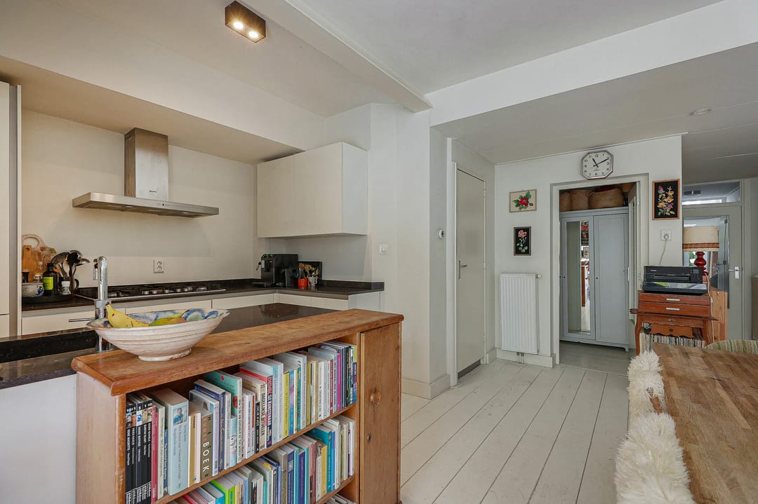 Photo 13 of John Franklinstraat 34-H