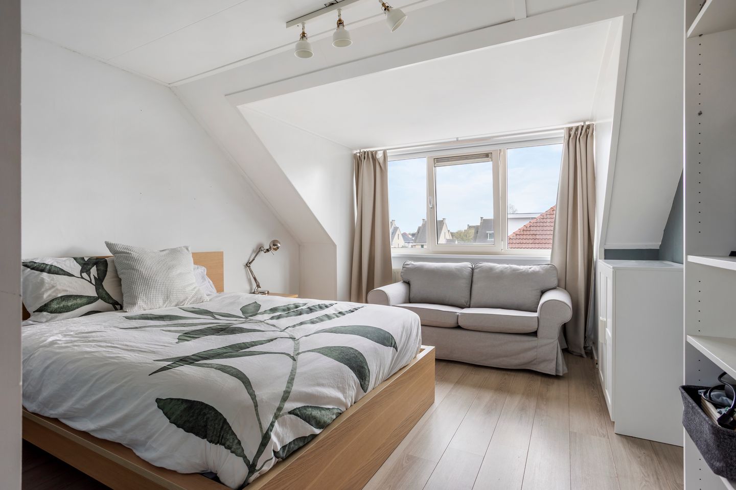 Foto 20 van Burg Van Heugtenlaan 141