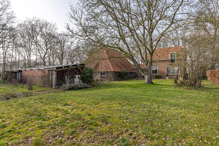 Photo 3 of Leemweg 8