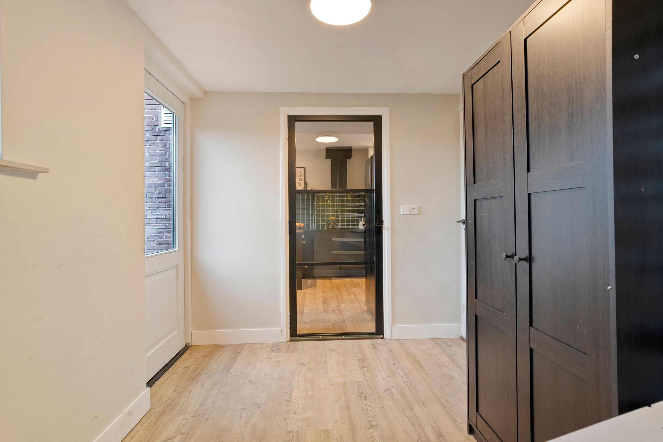 Photo 15 of Julianastraat 17