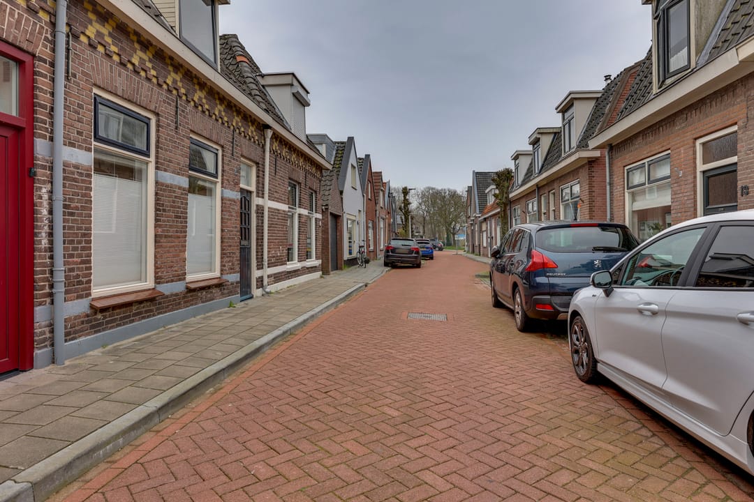 Foto 32 van Tuinstraat 8