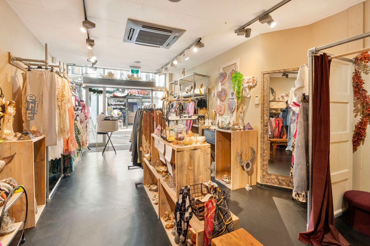 Bekijk foto 2 van Lomstraat 34