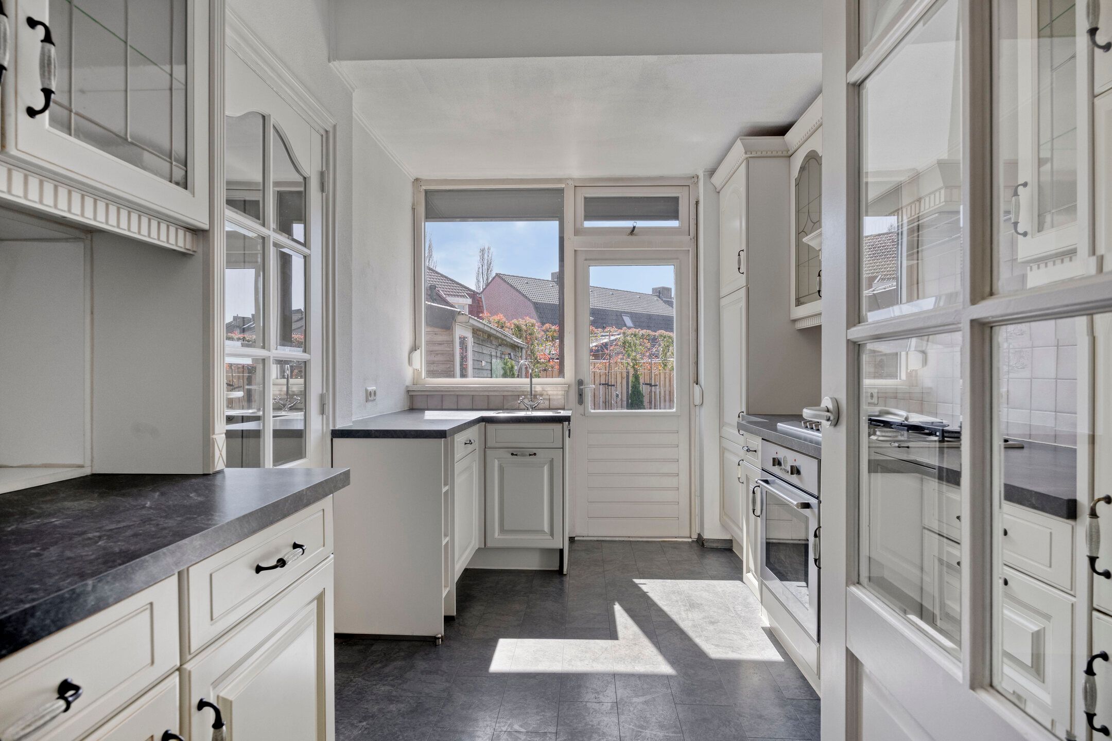 Foto 3 van Koningin Regentesselaan 82