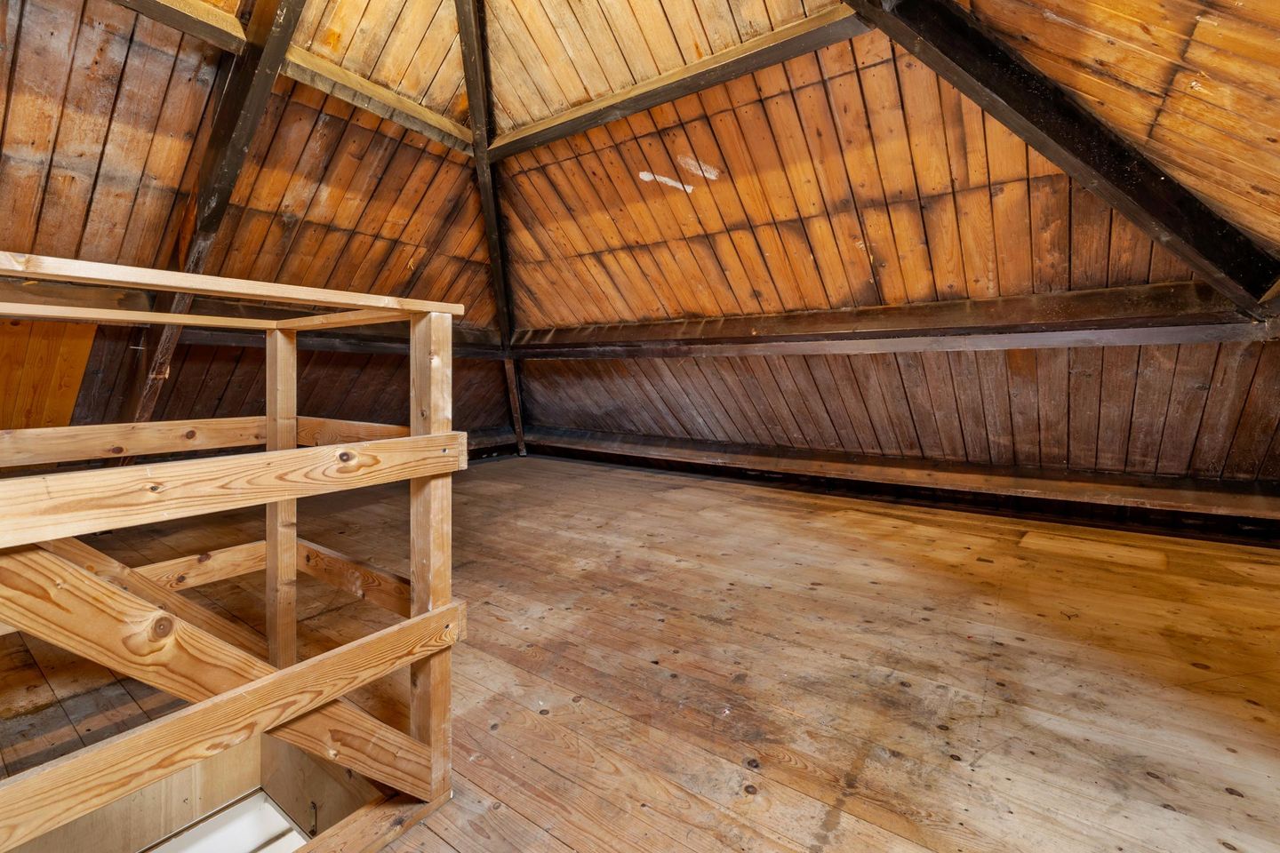 Foto 20 van Besselstraat 3