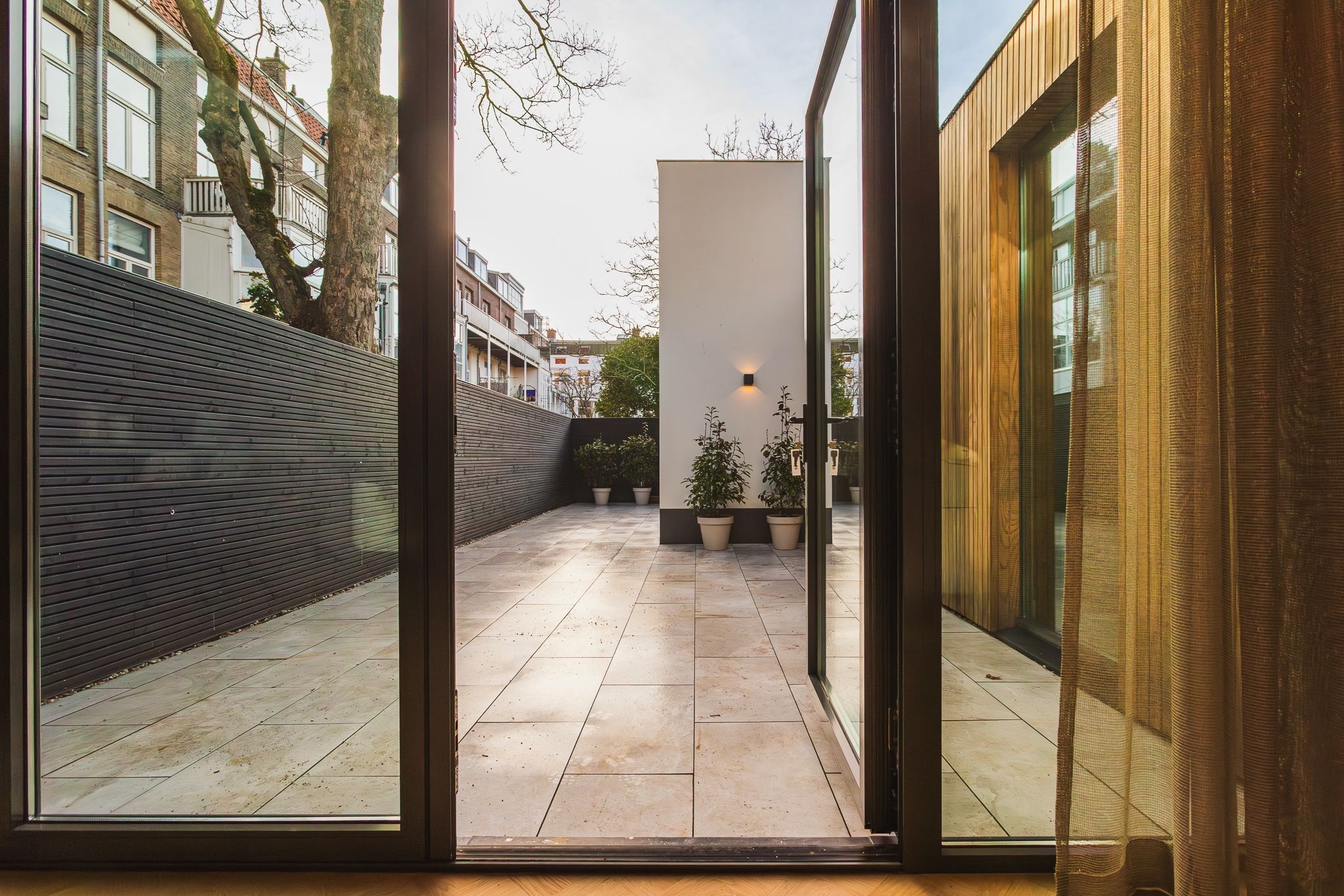 Photo 24 of Hugo de Grootstraat 1-A