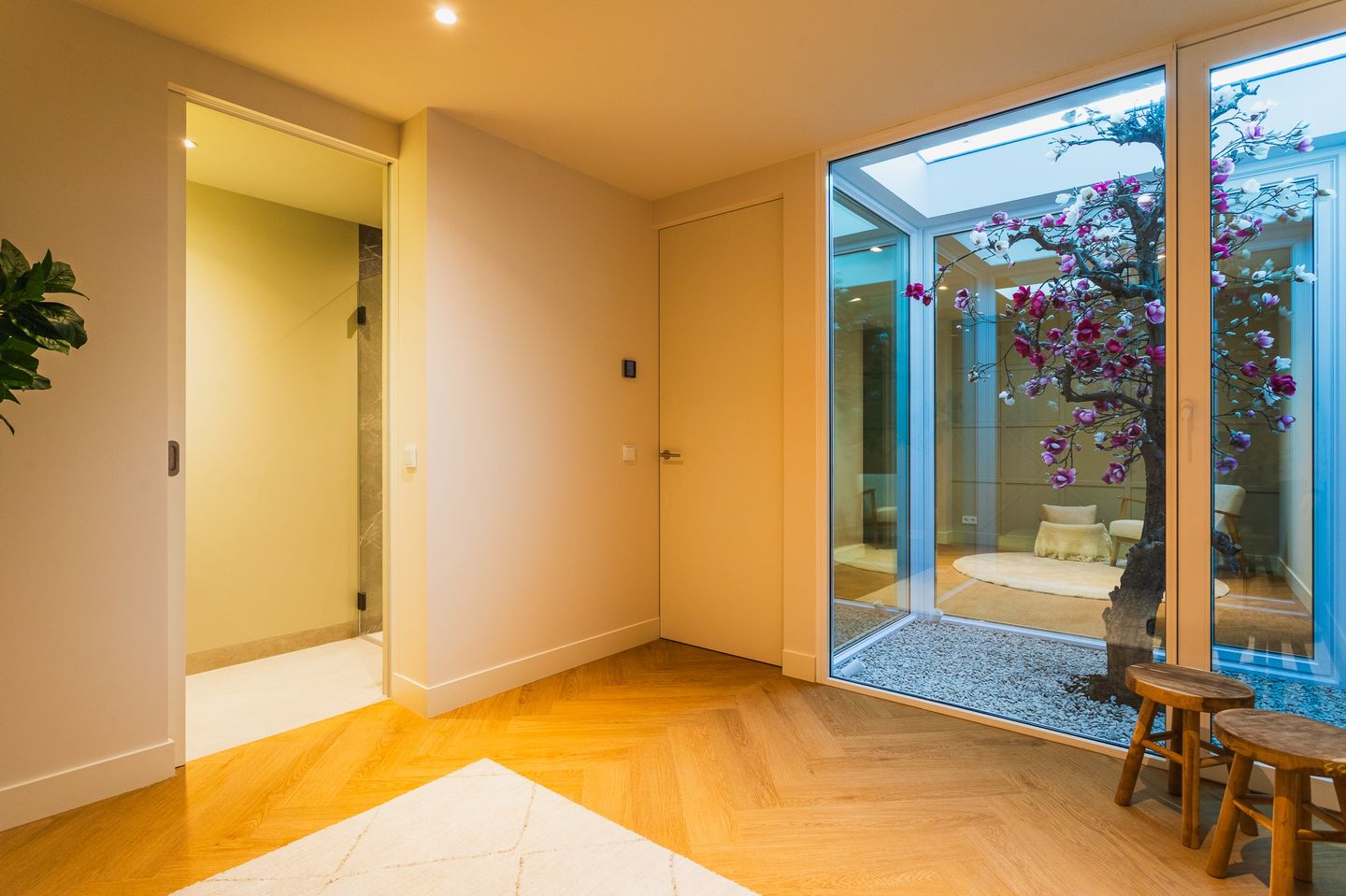 Photo 29 of Hugo de Grootstraat 1-A