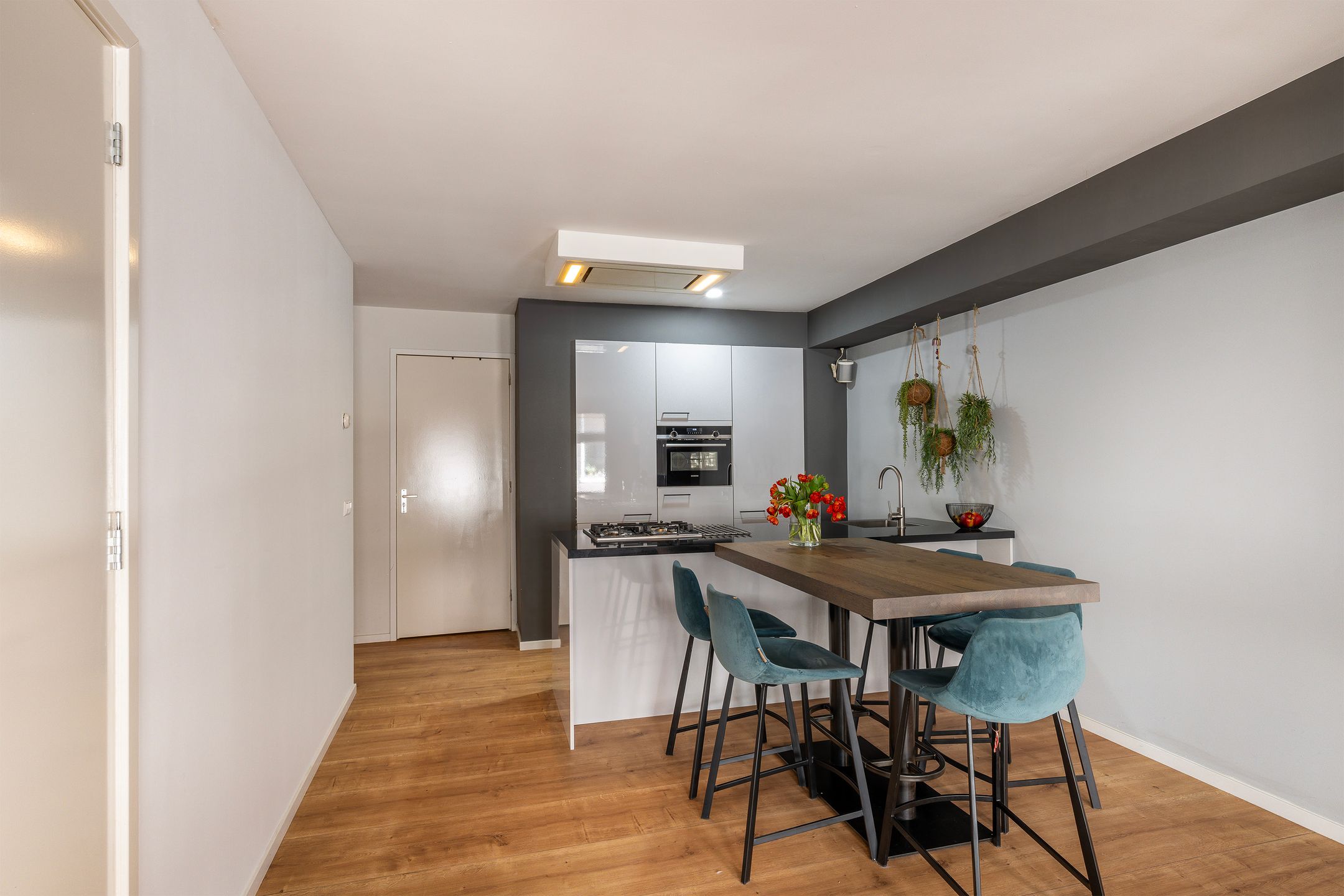 Photo 12 of Hoogstraat 155