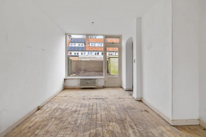 Photo 5 of Besselstraat 3