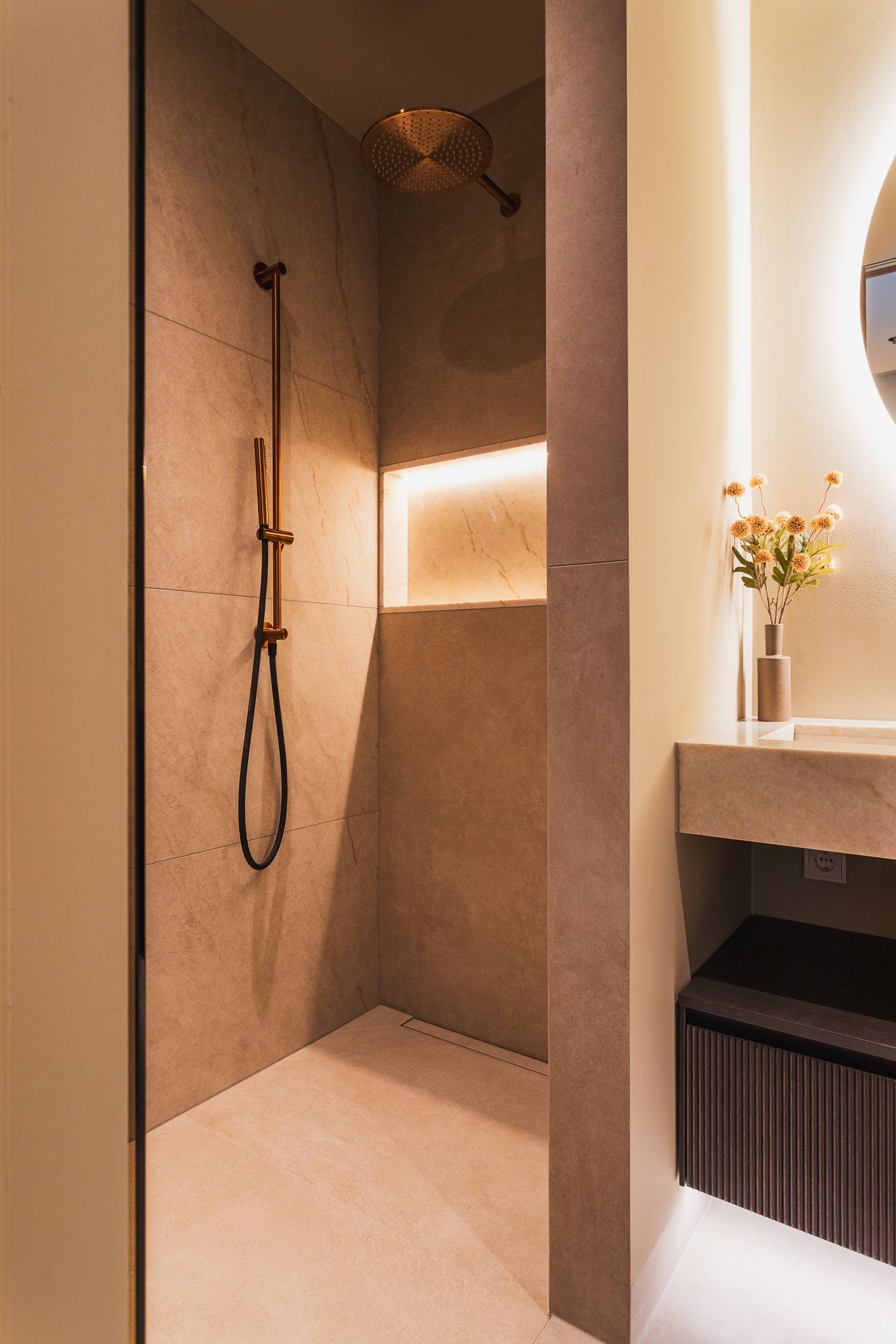 Photo 19 of Hugo de Grootstraat 1-A