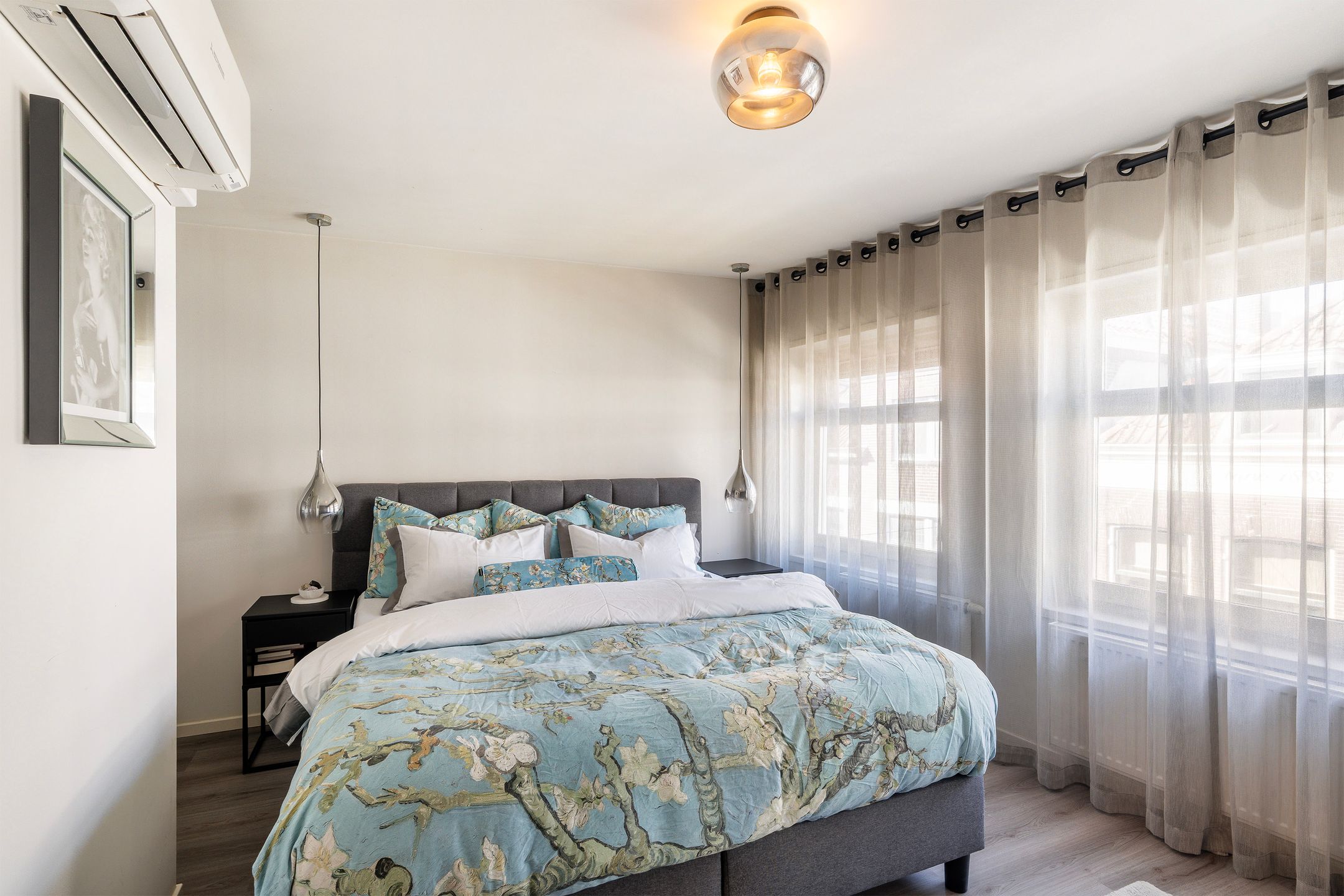 Photo 21 of Hoogstraat 155