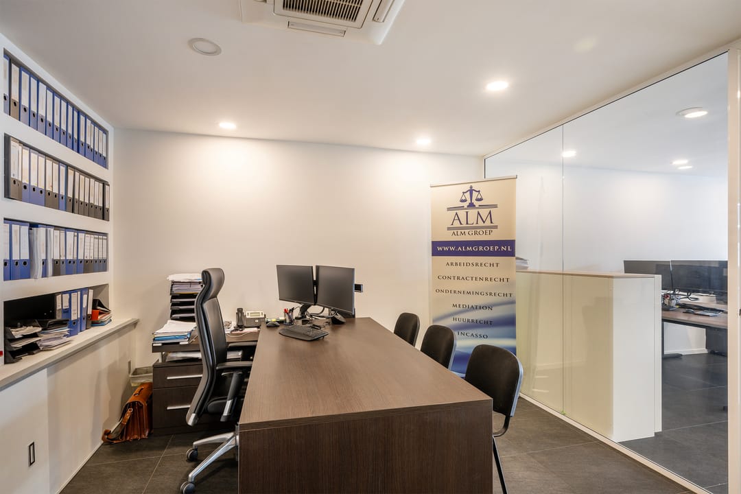 Photo 11 of Hoogstraat 155