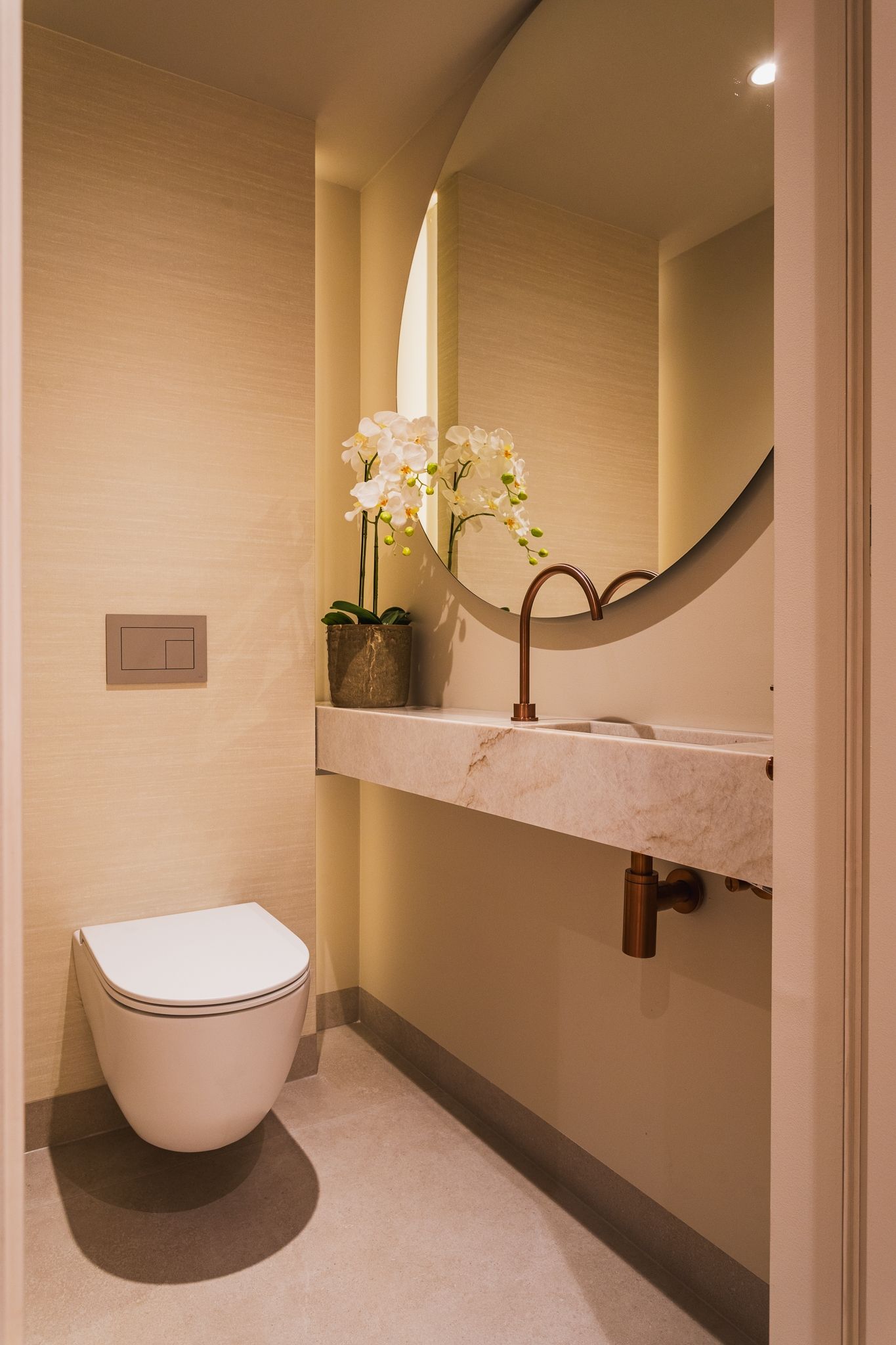 Photo 40 of Hugo de Grootstraat 1-A