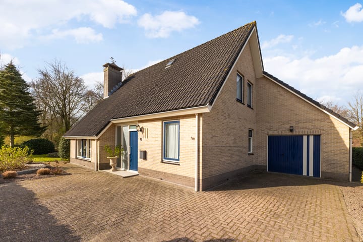 Foto 4 van Blomspôle 6