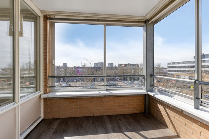 Photo 2 of Burgemeester Kuperusplein 164