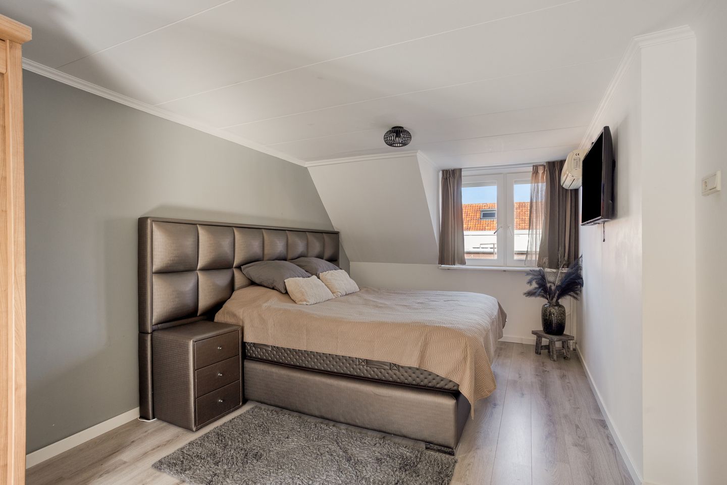 Photo 20 of Dokter Weversstraat 12