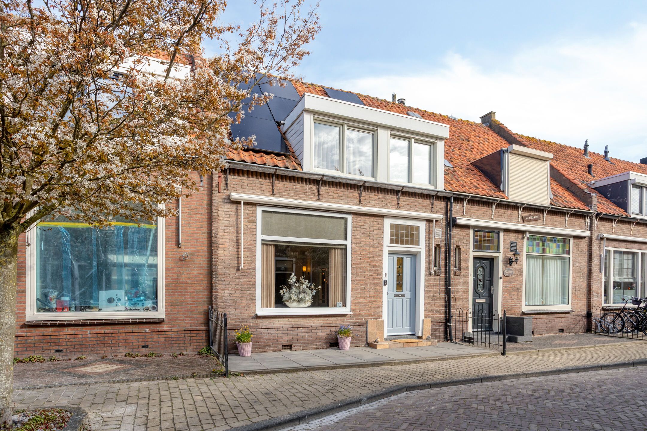 Photo 30 of Dokter Weversstraat 12