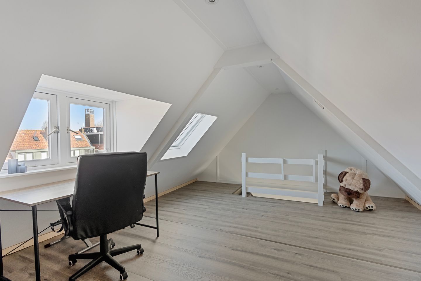 Photo 25 of Dokter Weversstraat 12