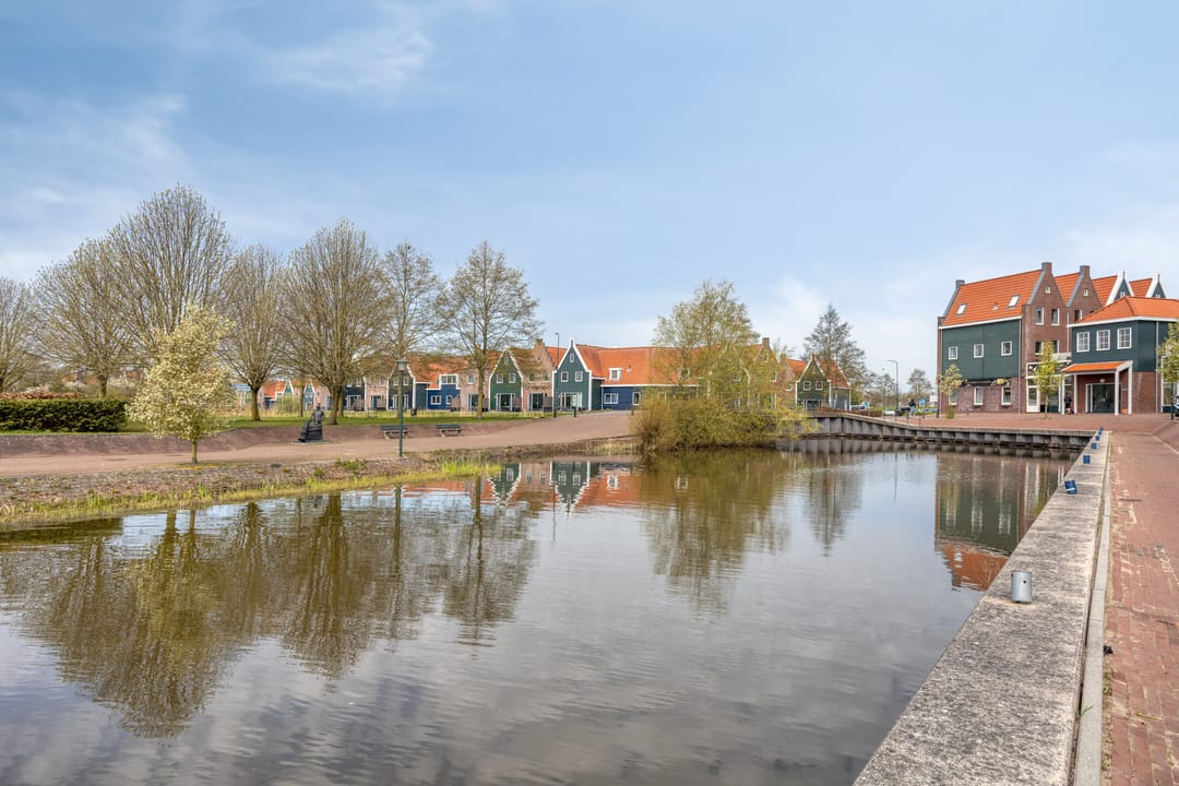 Photo 37 of Dokter Weversstraat 12