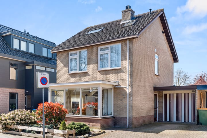 Photo 5 of Schoolstraat 13