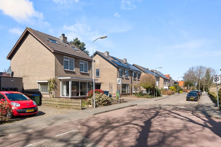 Photo 2 of Schoolstraat 13