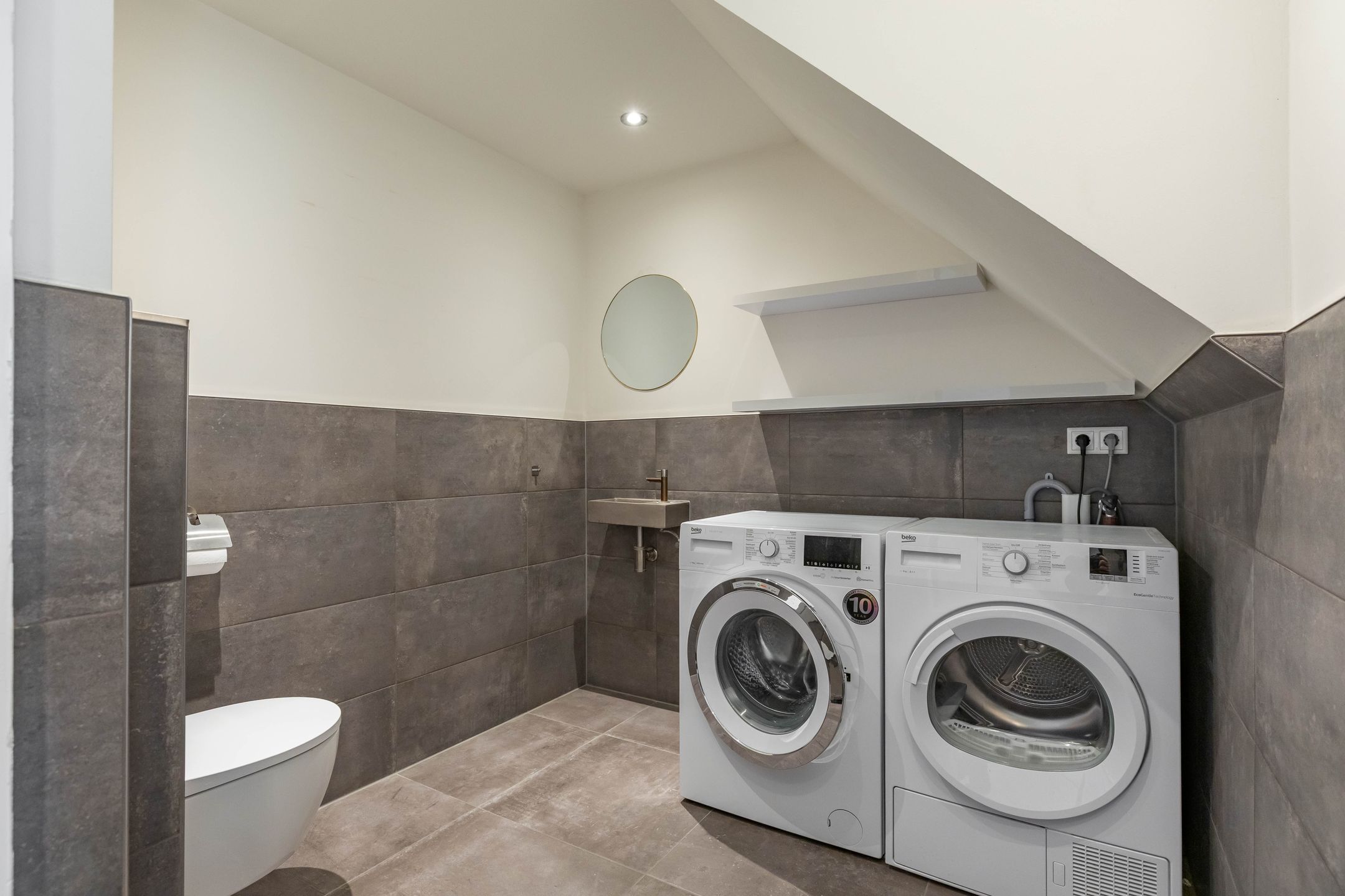 Photo 15 of Hoge der A 28