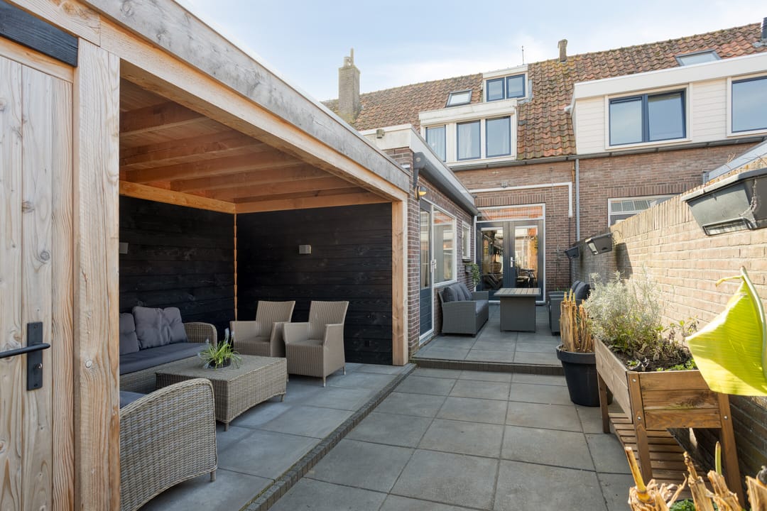 Photo 28 of Dokter Weversstraat 12