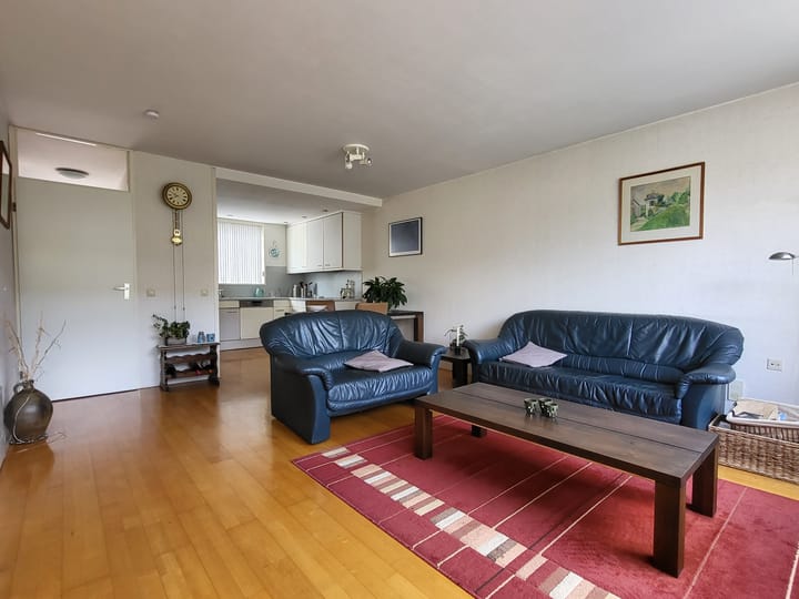 Photo 3 of Midscheeps 4