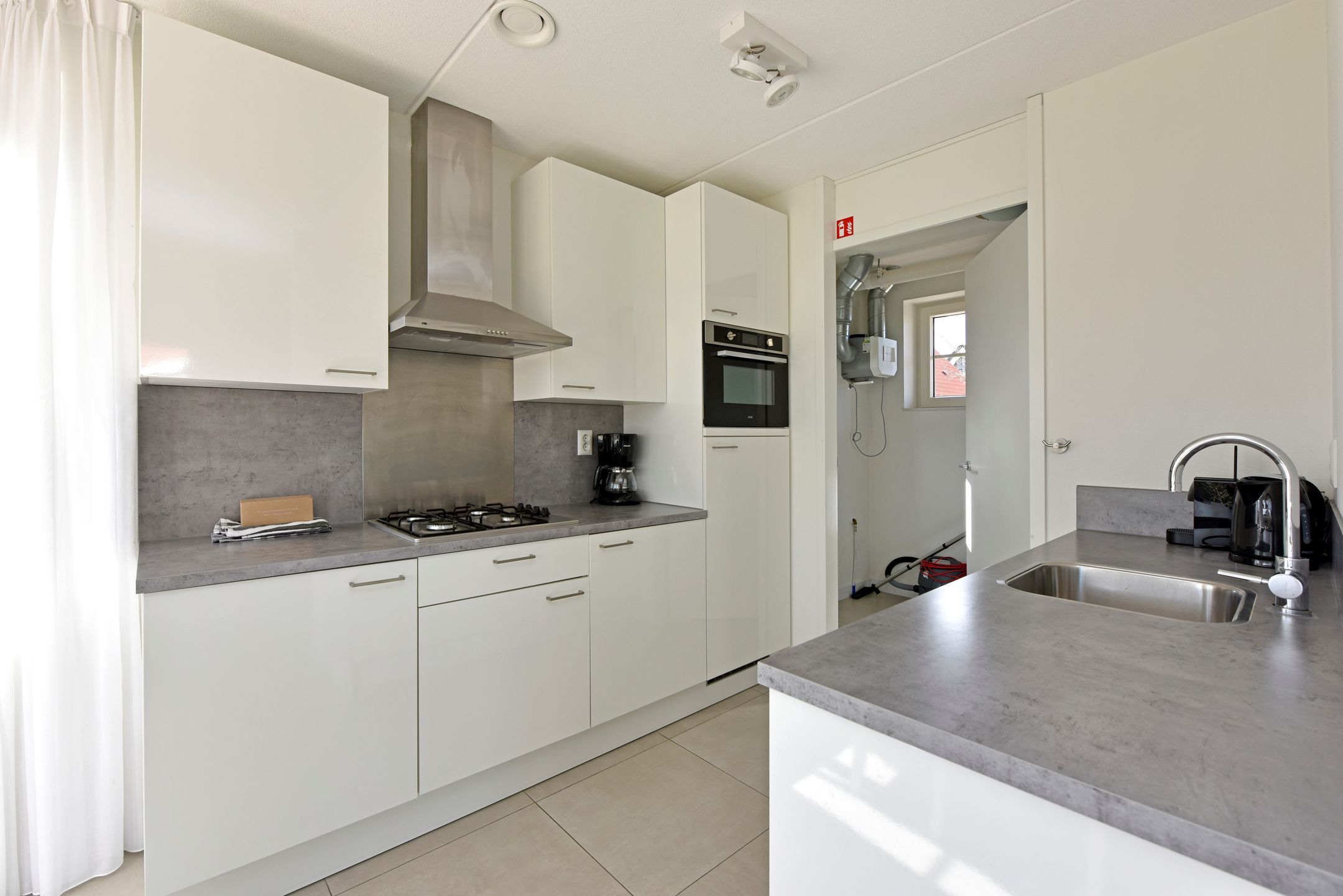 Foto 9 van Zeedijk 24-586