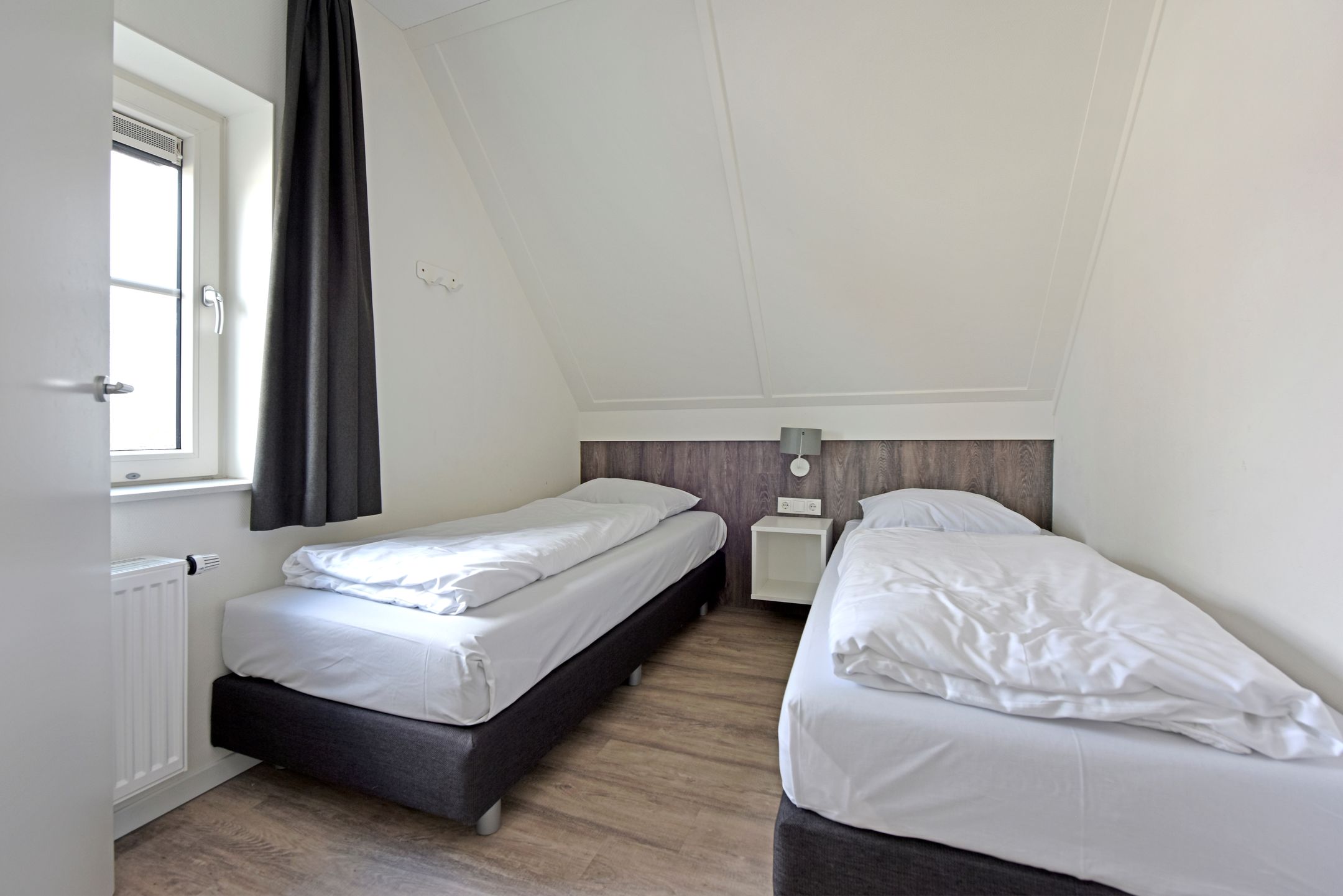 Foto 24 van Zeedijk 24-586